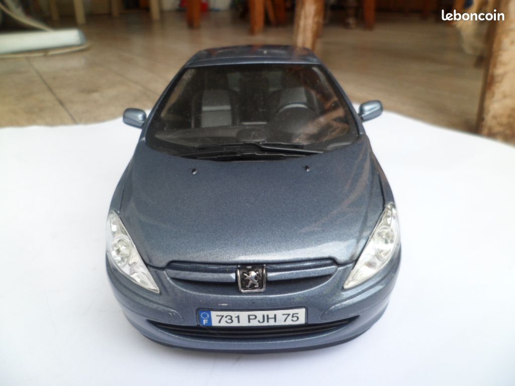 Capot Avant Miniature Peugeot 307 CC Solido 1/18 - Pièce Détachée Pour Collection - Occasion