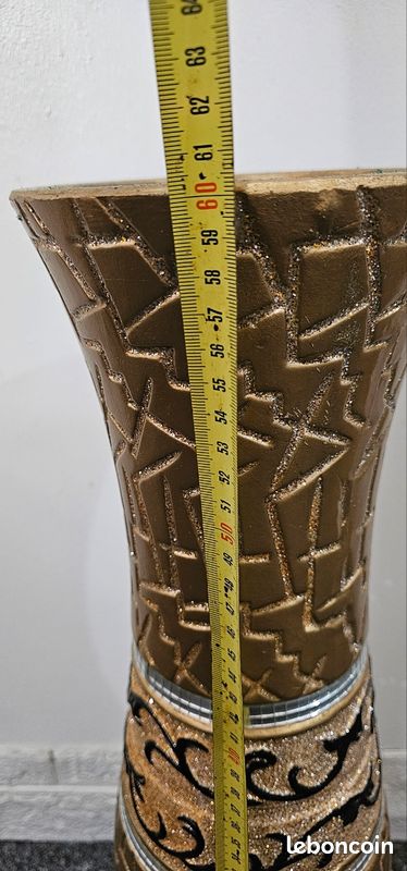 Vase (image 3)