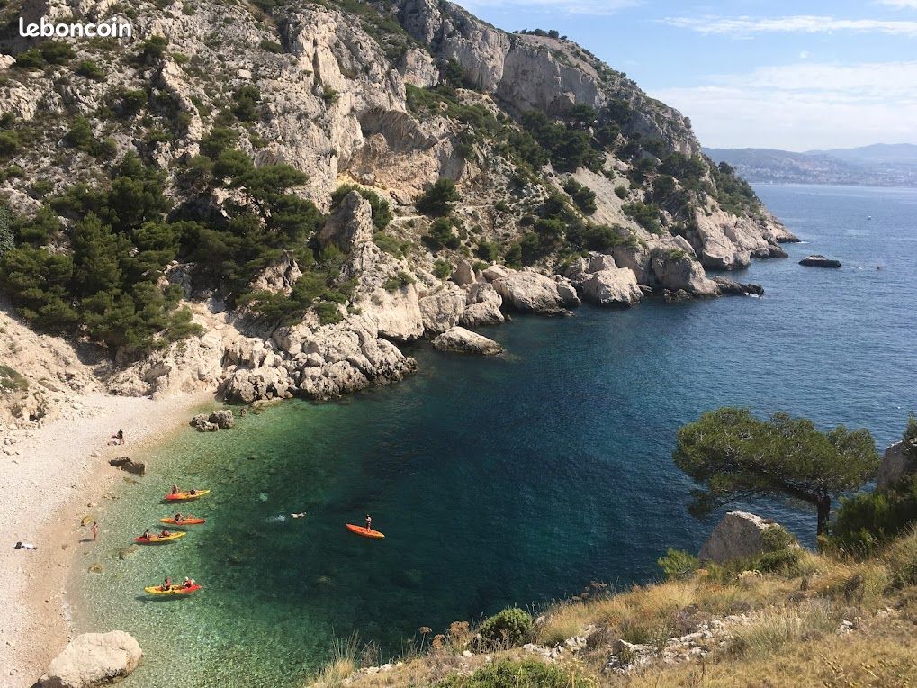 Cabanon dans les calanques de la Vesse (image 5)