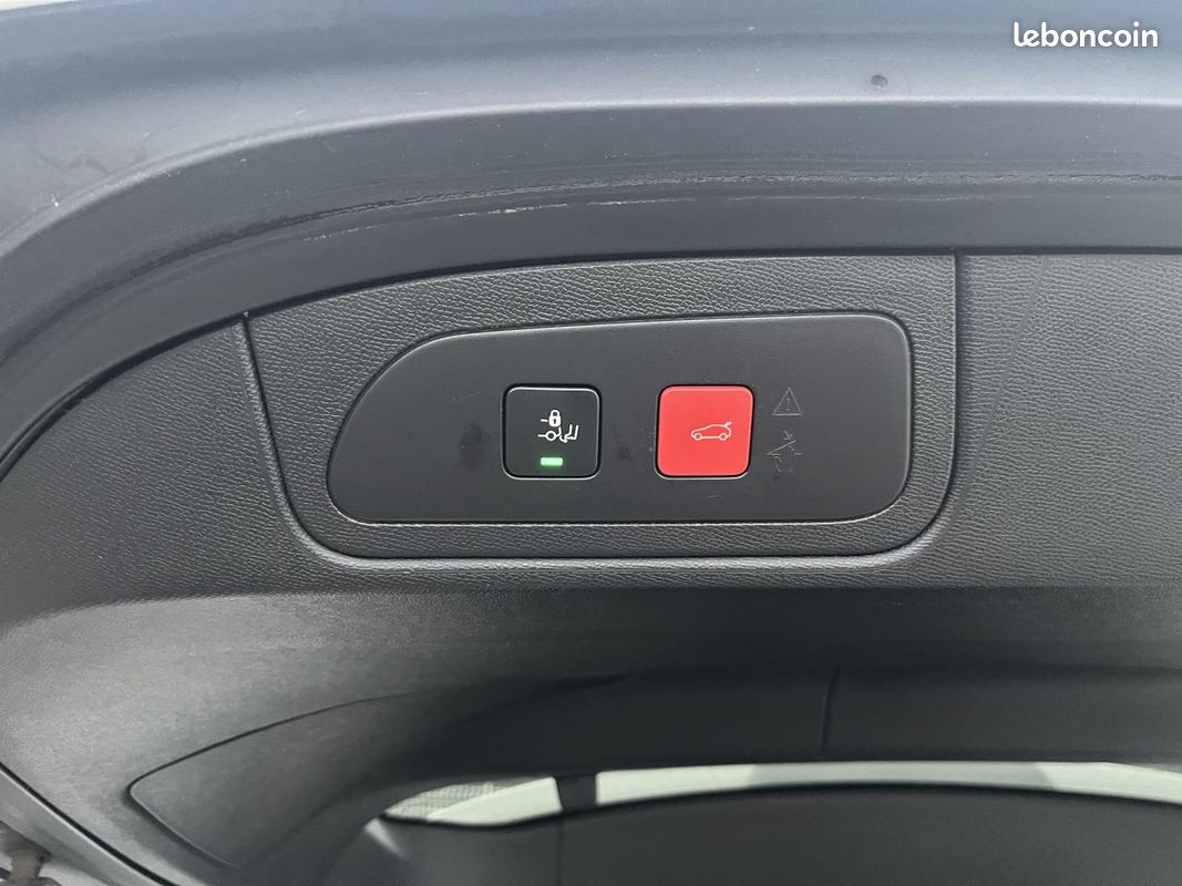 DS DS 7 CROSSBACK 1.6 180-CV BV EAT8 Performance Line 65000 KM 1ERE MAIN /REPRISE POSSIBLE (image 17)