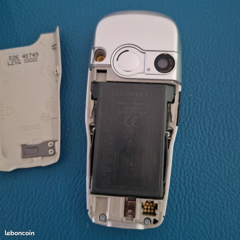 Téléphone vintage Alcatel One Touch 735 (image 5)