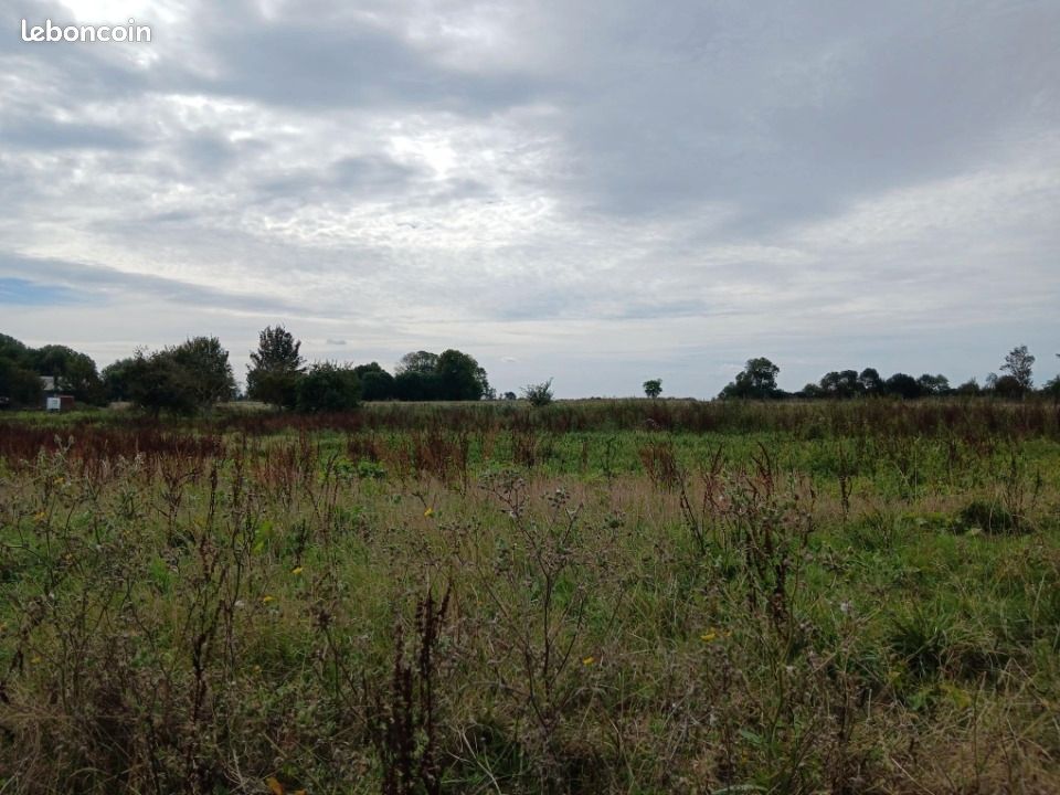 Terrain 1 450 m² Manerbe · 79 900 €