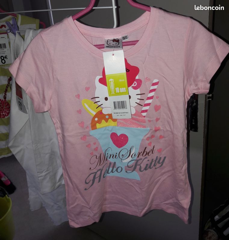 3 tee shirts fille 6 ans divers - neufs (image 2)