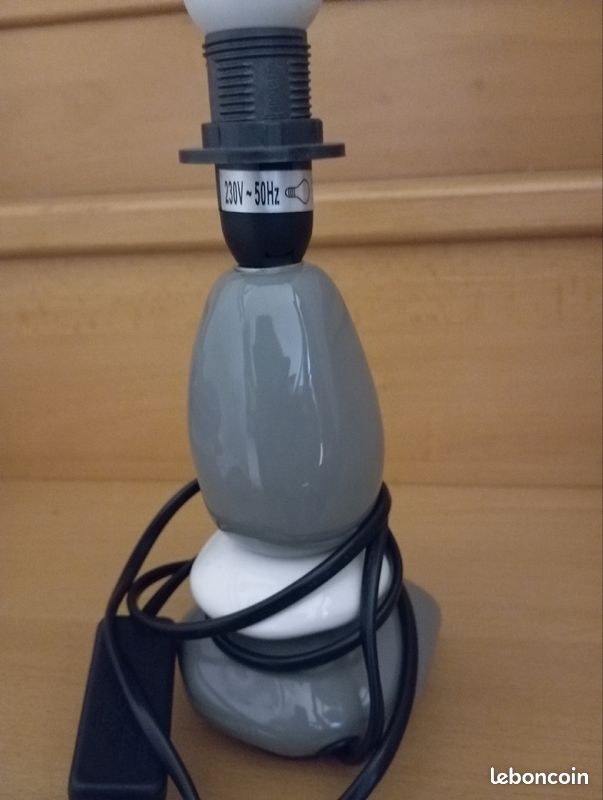 Pied de lampe (image 2)