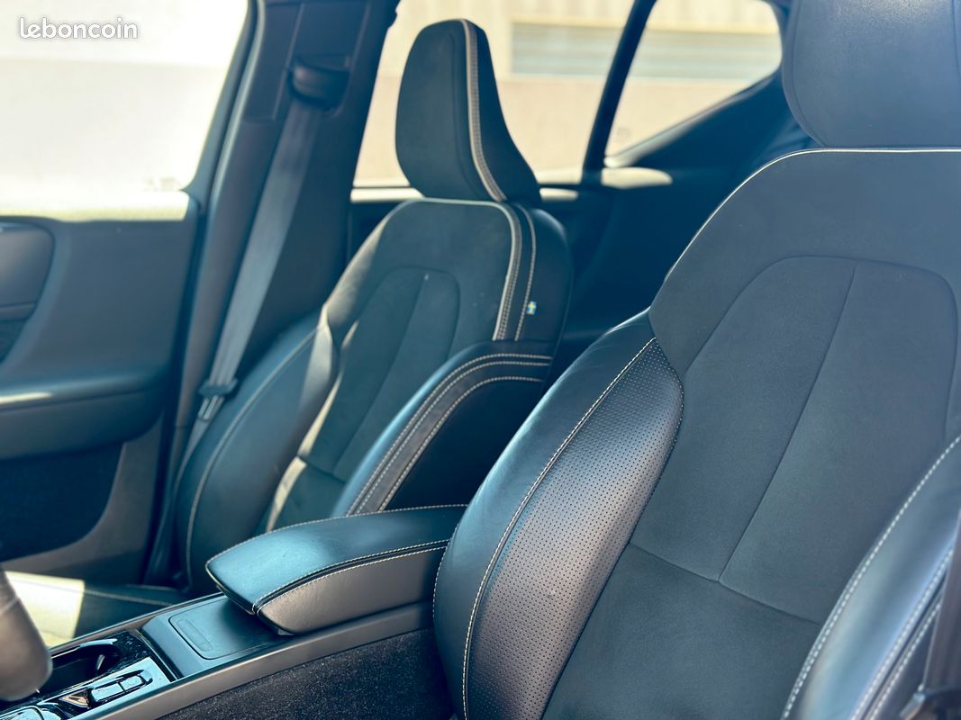 VOLVO XC40 D3 150Ch R-DESIGN Geartronic 8 (image 5)