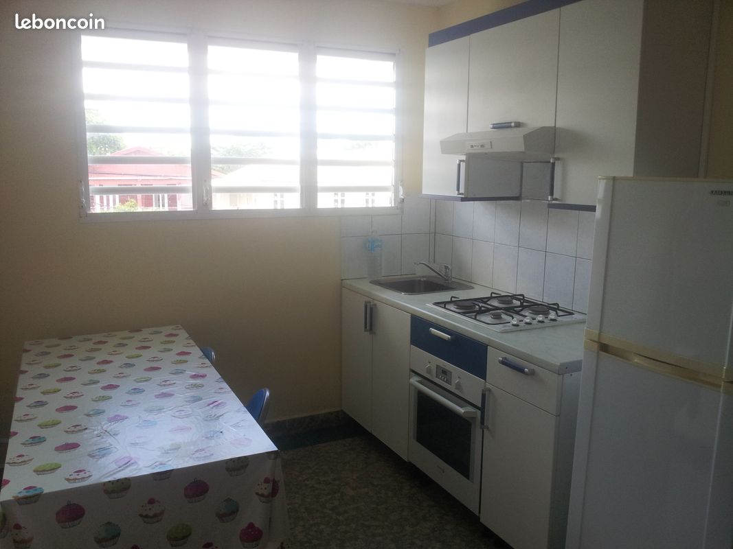 Appartement 2 pièces 30 m² · à Schoelcher · 30 m² · 390 €