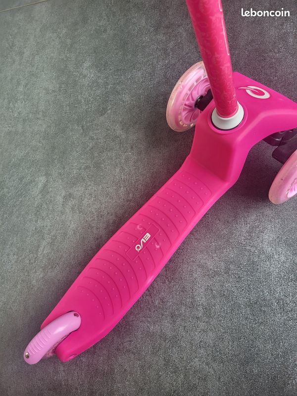 Clementoni Trotinette Licorne – Réglable En Hauteur, Roues Caoutchouc, Design Unique – Made In Italy – Dès 2 Ans – Rose