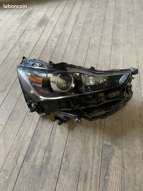 Phare avant droit Lexus IS III XE30 – Bi-xénon DRL LED – 2013 à 2020 – Occasion (image 1)