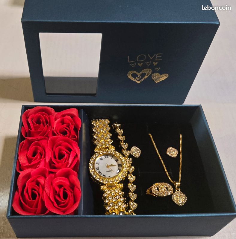 Parure bijoux femme collier boucles d'oreilles et bracelet