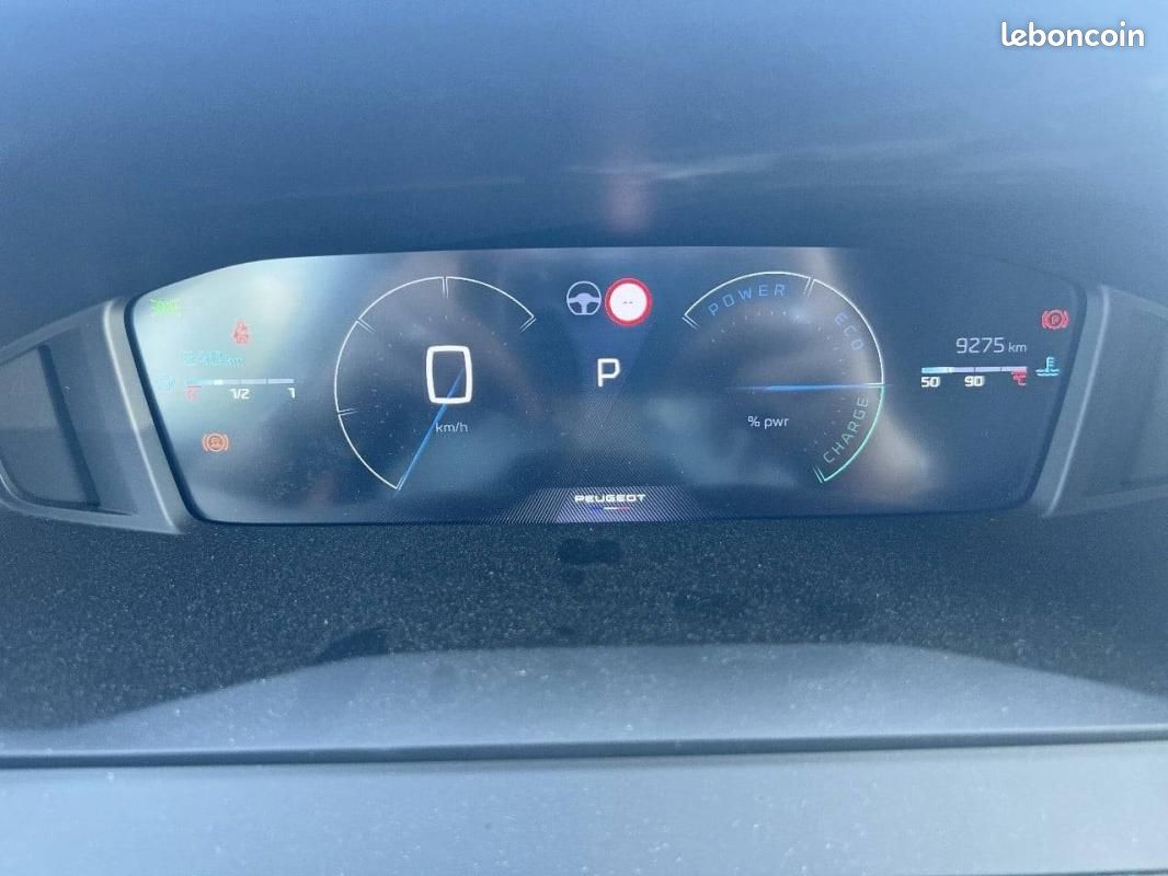Peugeot 2008 Hybrid 110 e-DCS6 - Allure (image 10)