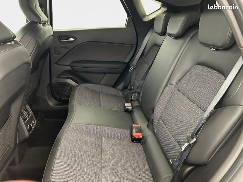 Renault Captur 1.3 TCe 140ch FAP Rive Gauche (image 12)