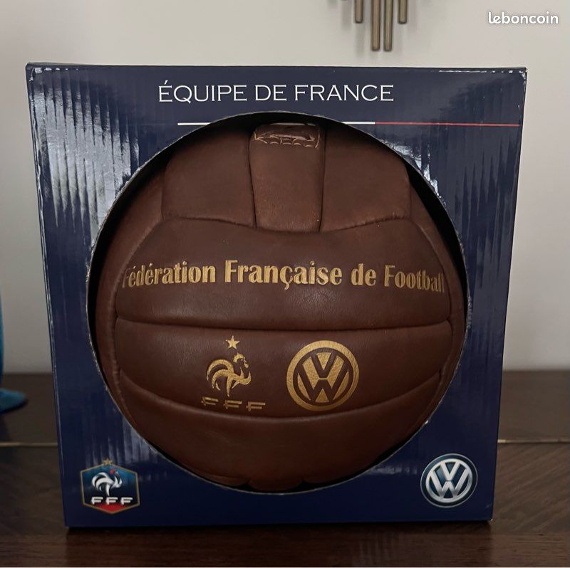 [COLLECTOR] Ballon de foot vintage Équipe de France- Neuf en boîte (image 1)