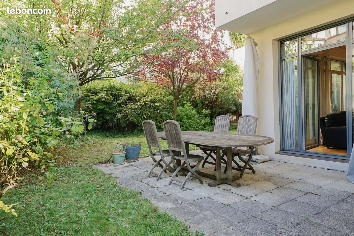 Maison 6 pièces 195 m² · à Paris · 195 m² · 2 500 000 €