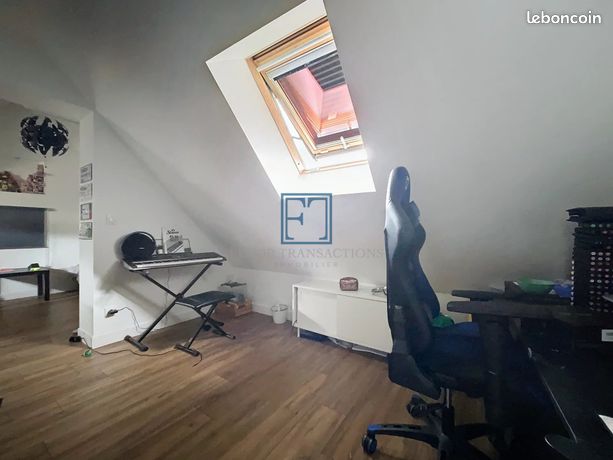 https://img.leboncoin.fr/api/v1/lbcpb1/images/59/38/01/59380150807266f92440cf27ccdf8ca2d5a22446.jpg?rule=ad-image