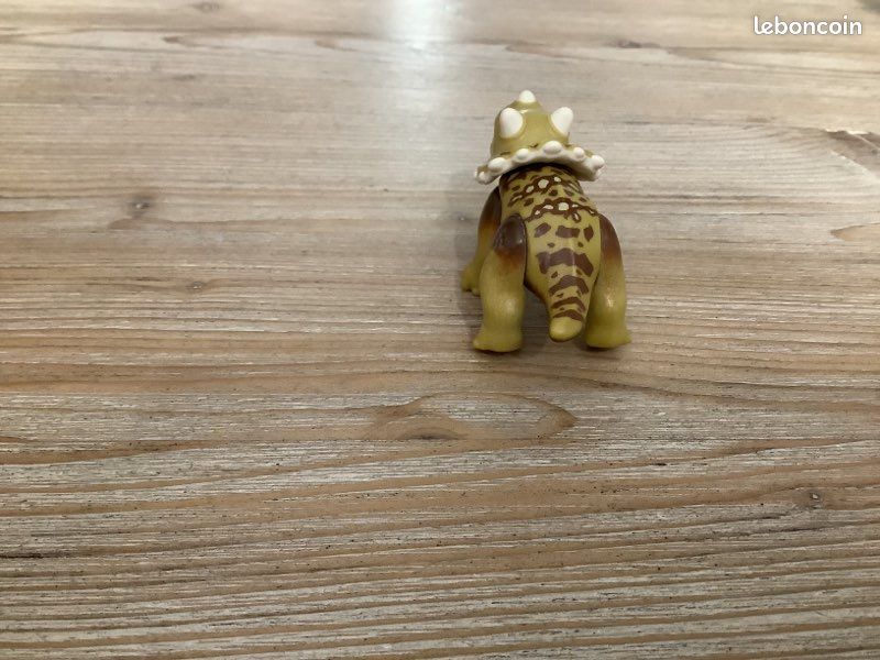 Playmobil 30651512 baby tricératops (image 4)