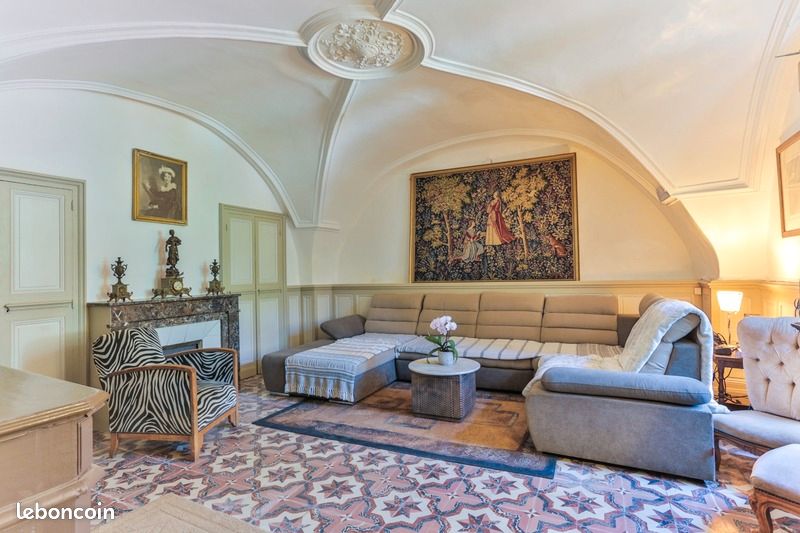 Maison 8 pièces 596 m² · à Uzès · 596 m² · 1 050 000 €