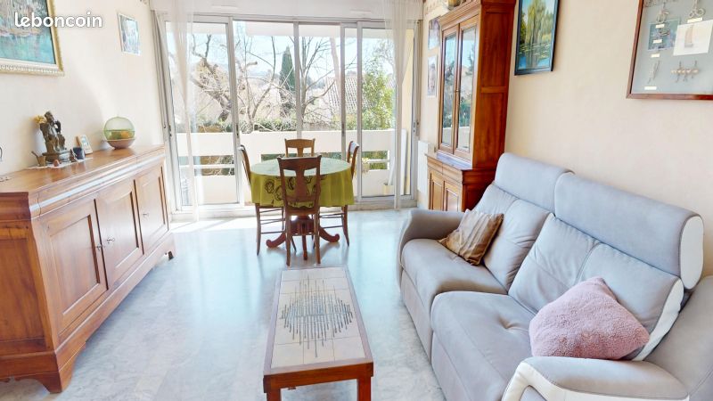Appartement 4 pièces 81 m² · à Marseille · 81 m² · 250 000 €
