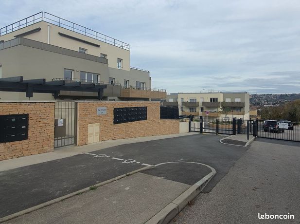 Garage/box Albigny Sur Saone