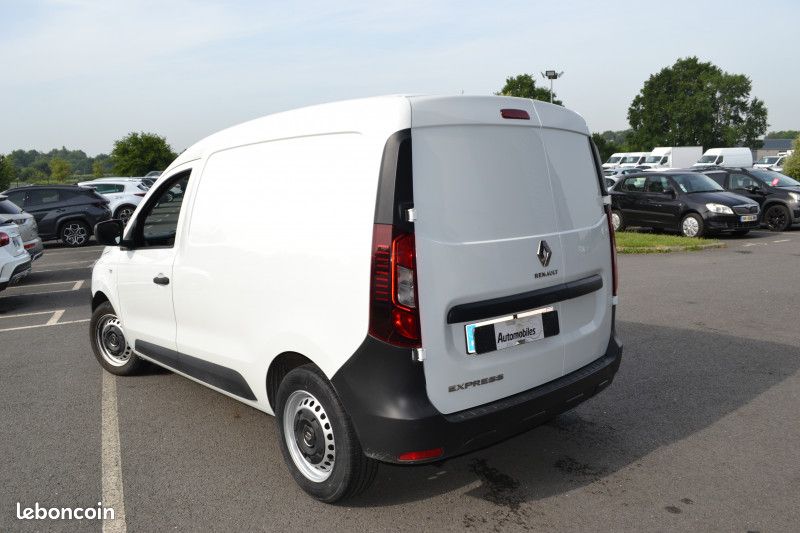 Renault EXPRESS VAN 1.5 BLUE DCI 75CH ESSENTIEL 22 (image 4)