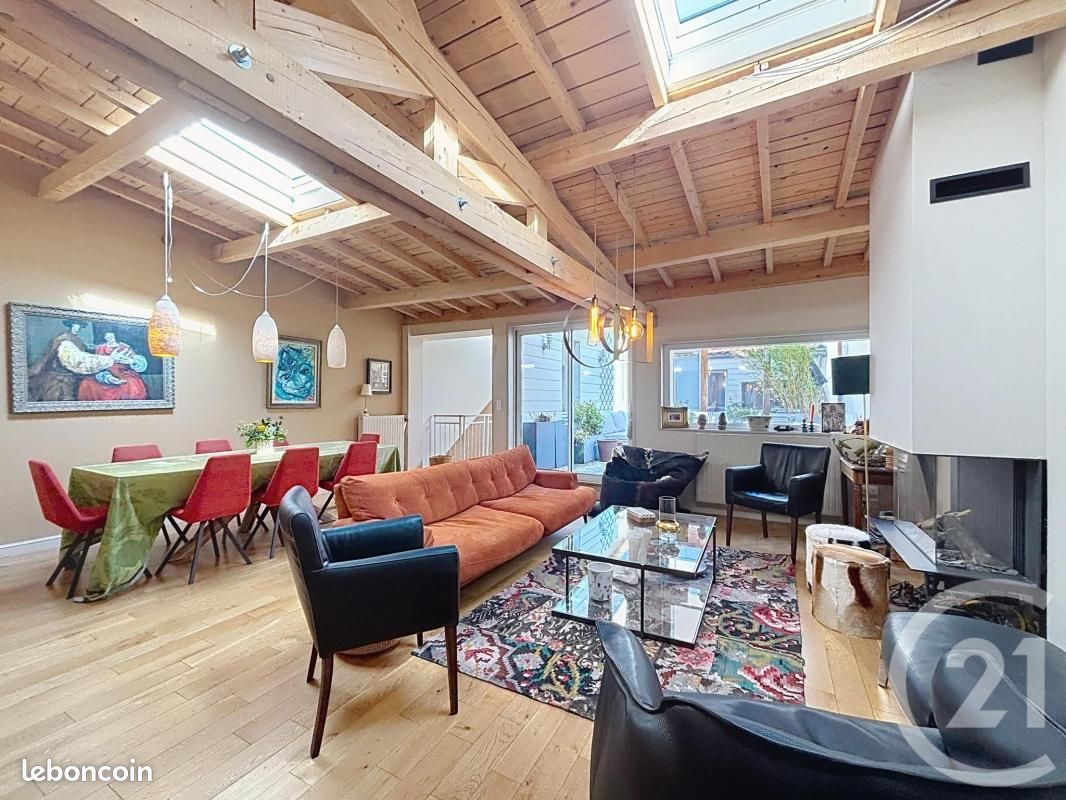 Appartement 6 pièces 187 m² · à Le Puy-en-Velay · 187 m² · 340 000 €