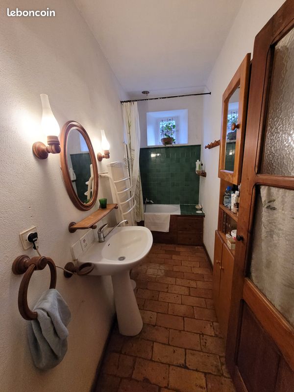 Chambres et table d'hôtes à l'ancienne dans cadre magique en drome provençale (image 6)