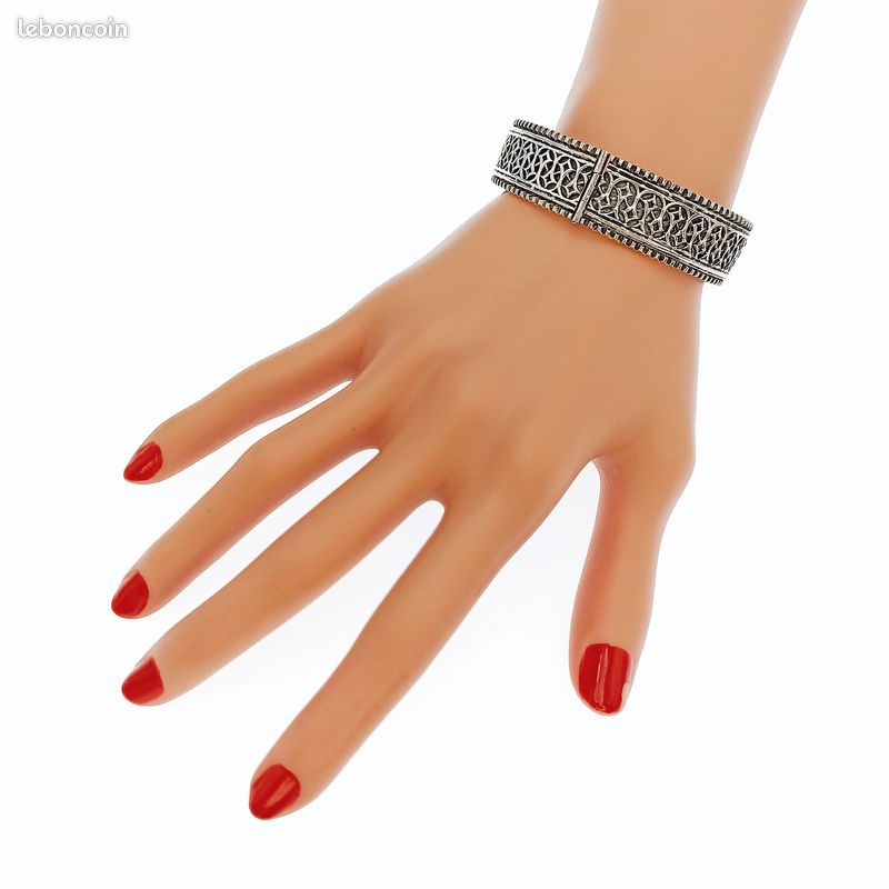Bracelet jonc Touareg en Argent Motif Croix d'Agadez | Vintage Années 1970 à 1990 (image 1)