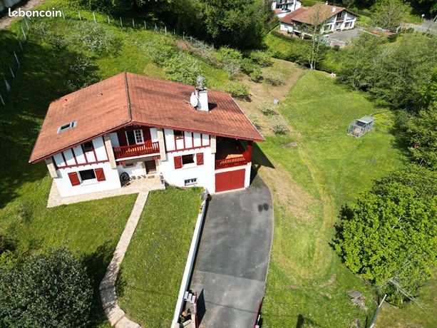 Propriété 5 pièces 167 m²