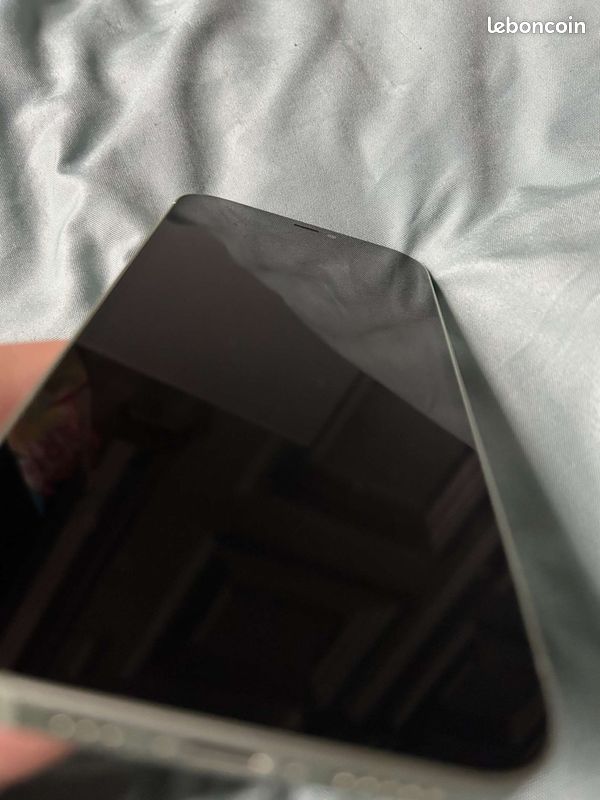 IPhone 12 (image 5)