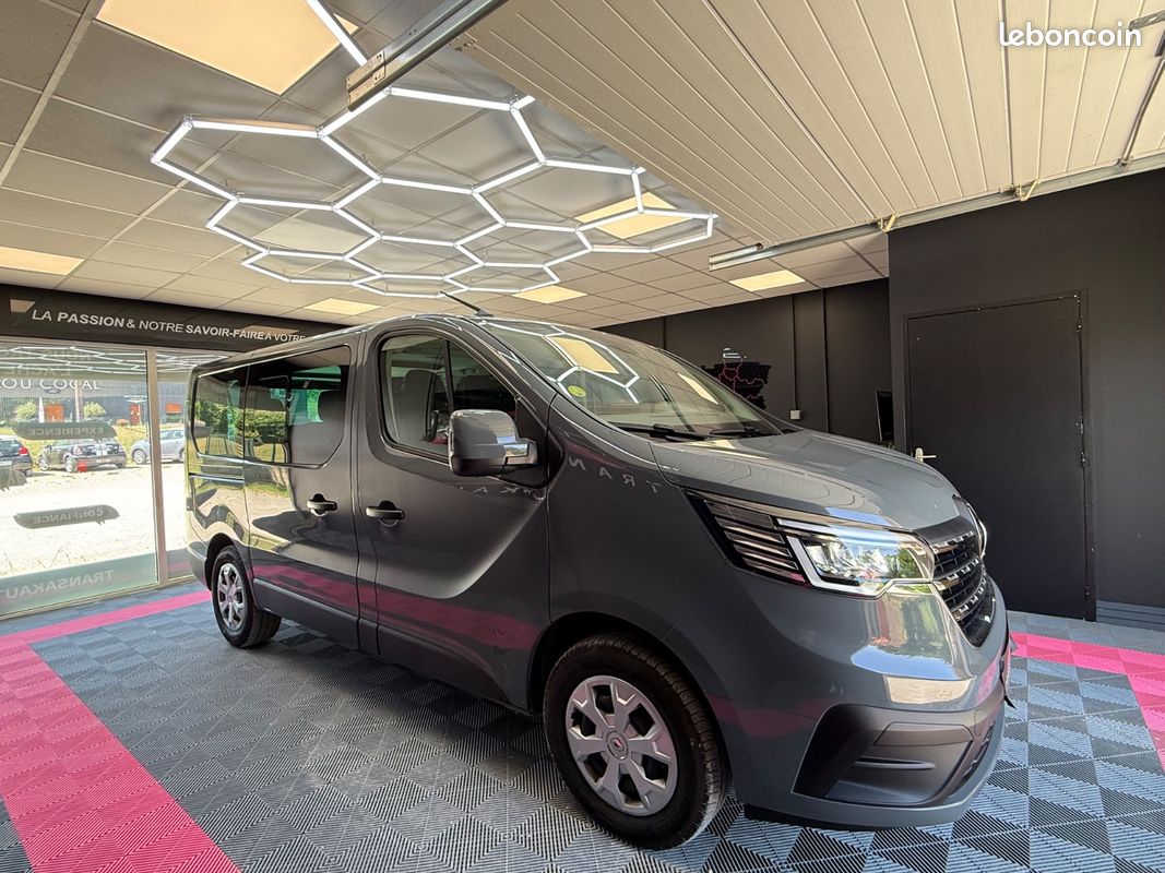 RENAULT TRAFIC III Combi Phase 3 L1 2.0 dCi 16V EDC6 SS Intens 9 Places (image 21)