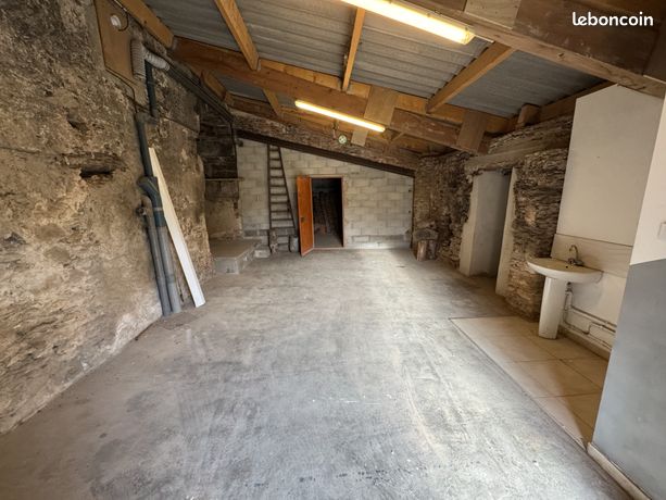 Parking/box 190 m² Bormes-les-Mimosas