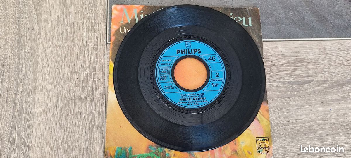 45 tours Mireille Mathieu "une femme amoureuse " (image 3)