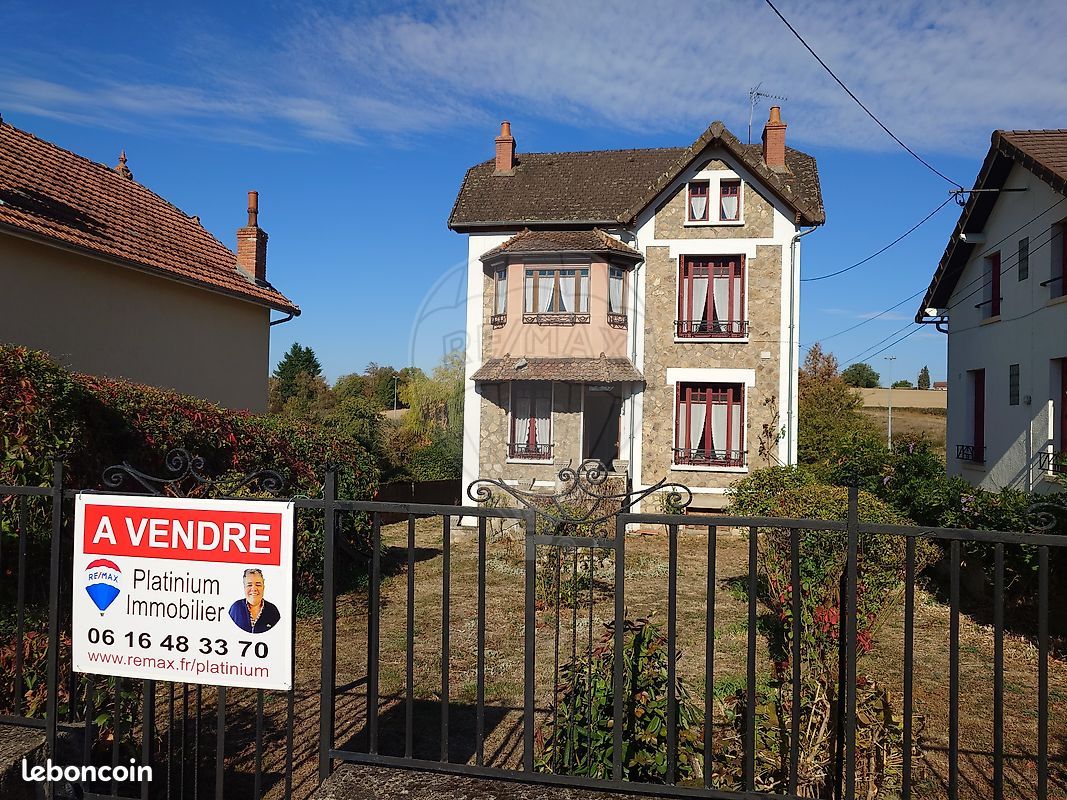 Maison 7 pièces 123 m² · à Luzy · 123 m² · 120 000 €