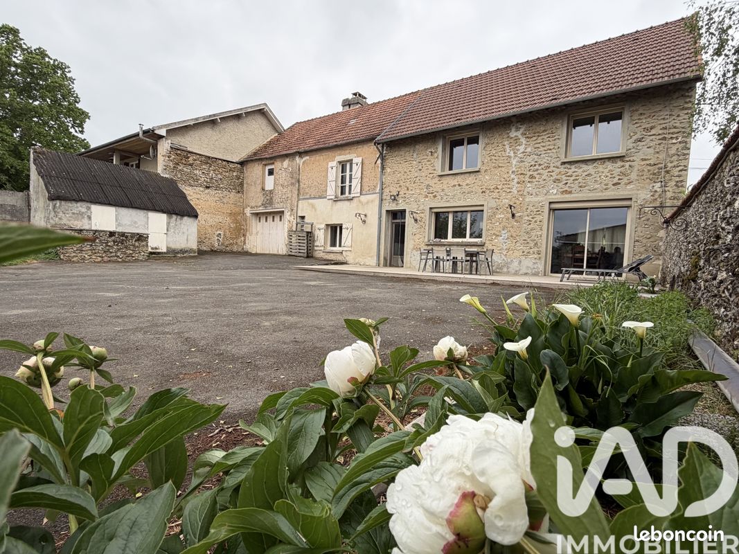 Maison 5 pièces 123 m² · à Fère-en-Tardenois · 123 m² · 215 000 €