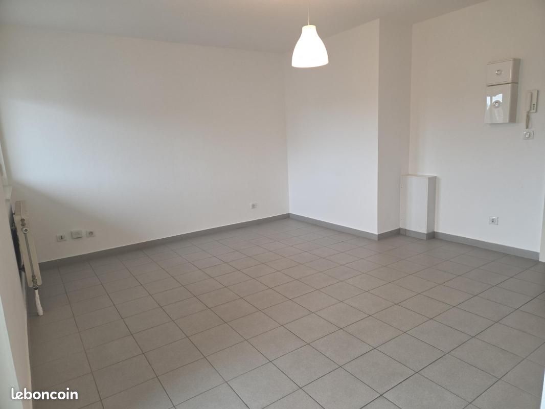 Appartement 1 pièce 32 m² · à Saint-Louis · 32 m² · 564 €/mois