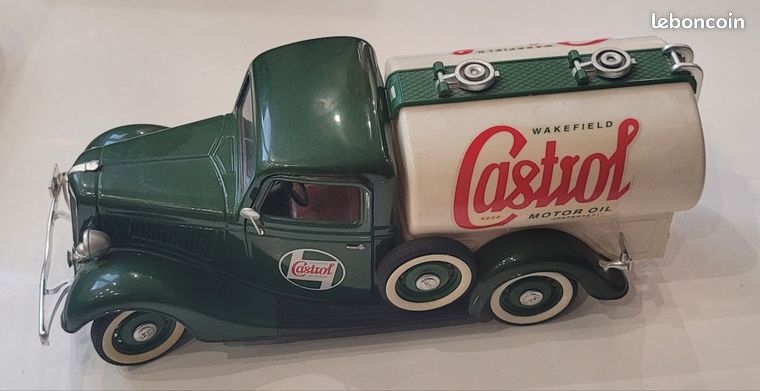 Solido - 1:18 - FORD CITERNE et CHEVROLET PICK UP V8 - Catawiki