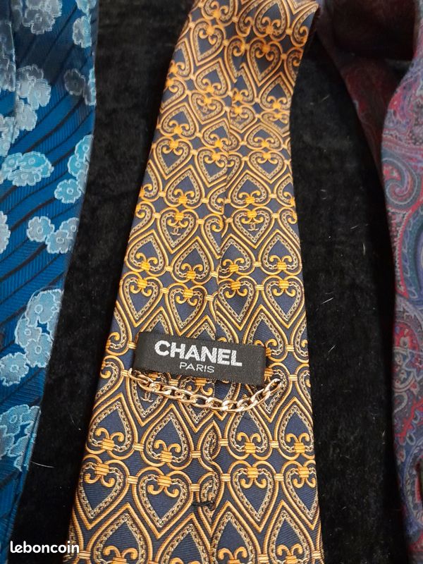 Cravates Lanvin en Soie pour Homme - Vestiaire Collective