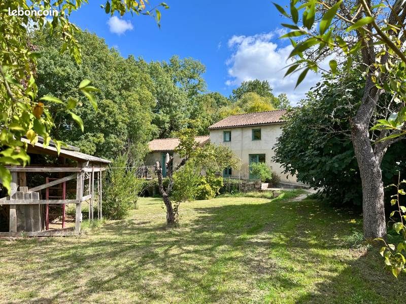 Maison 6 pièces 208 m² · à Jonzac · 208 m² · 310 000 €