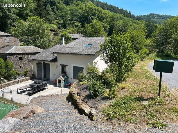 Maison dans hameau