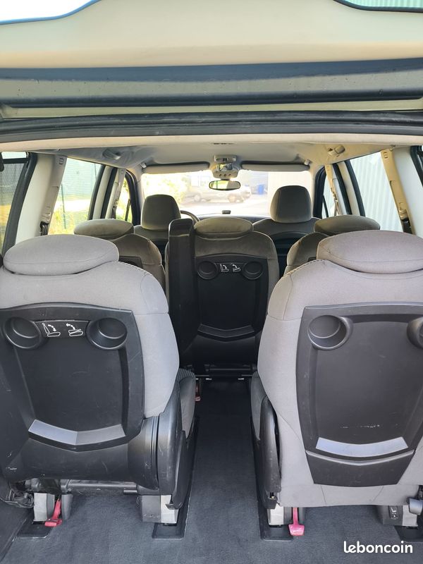 Peugeot 807 2.0 HDi 7 places (image 5)