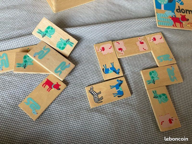 Jeu de domino en bois avec sa boîte (image 3)