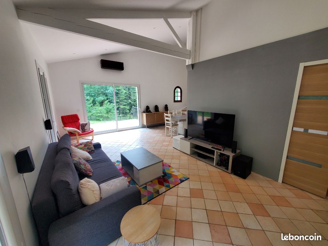 Maison 5 pièces 165 m² · à Champcevinel · 165 m² · 350 000 €