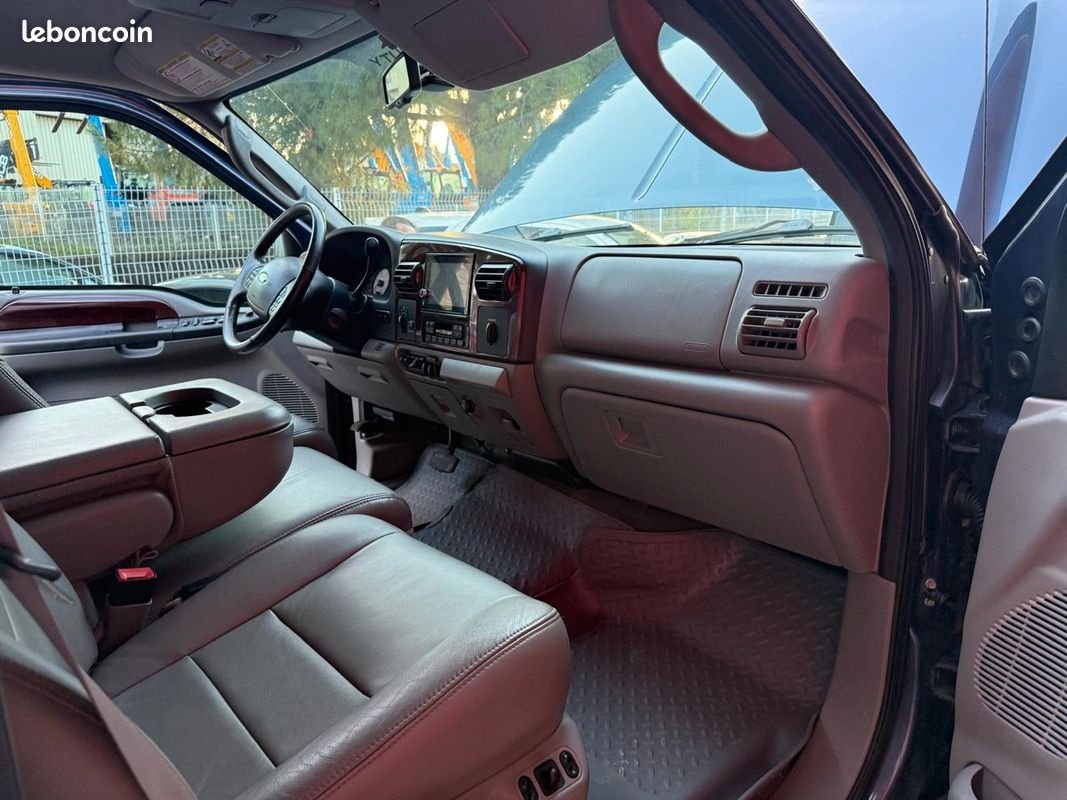 Ford F250 Lariat - V8 6.0 Diesel - TVA Récupérable (image 11)