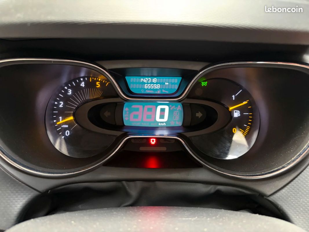 RENAULT CAPTUR dCi 90 Energy S&S eco² Intens / REVISION OK / CAMERA DE RECUL (image 22)