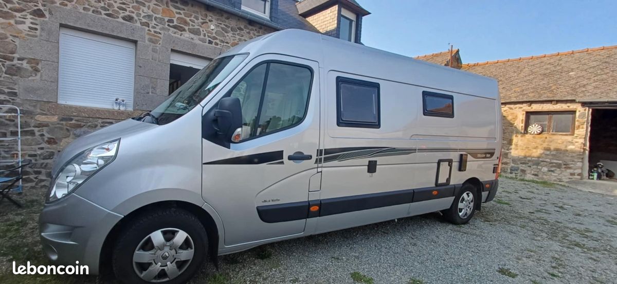 Fourgon aménagé font vendome Utilitaires