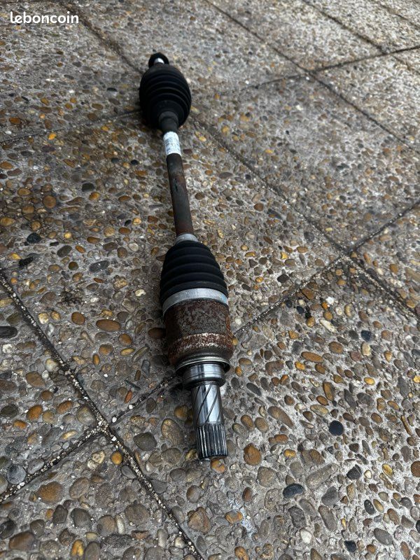 Cardan de transmission gauche conducteur court pour Clio 3 1.2i 2012 (image 2)