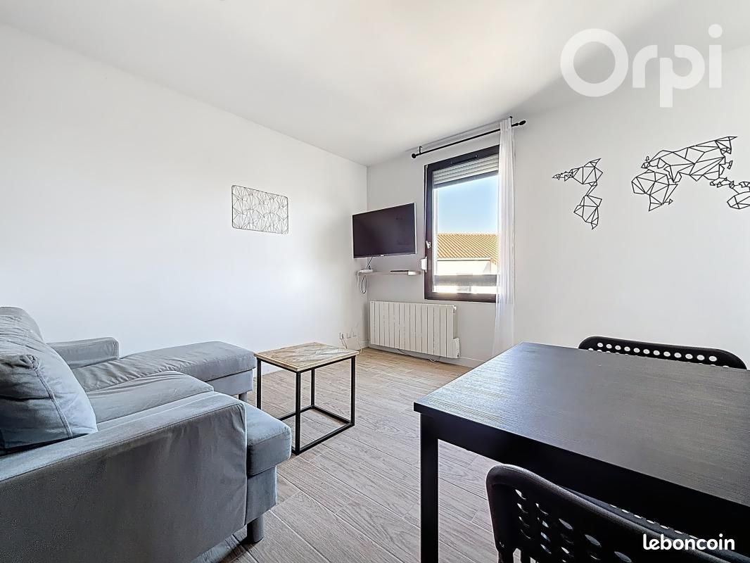 Appartement 1 pièce 31 m² · à Riom · 31 m² · 500 €
