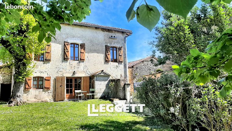 Maison 8 pièces 216 m²