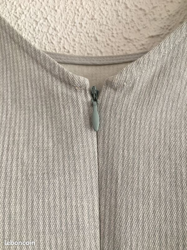Robe Chasuble Bleu ciel fines rayures Taille M (image 7)