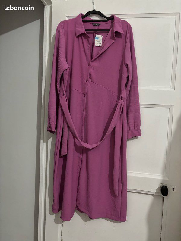 Robe (image 2)