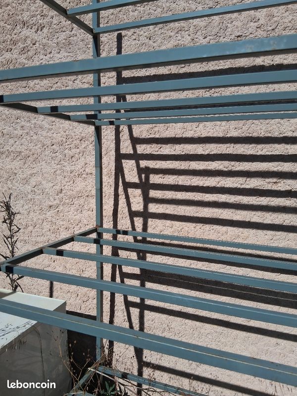 Vend 2 etageres metallique (image 2)